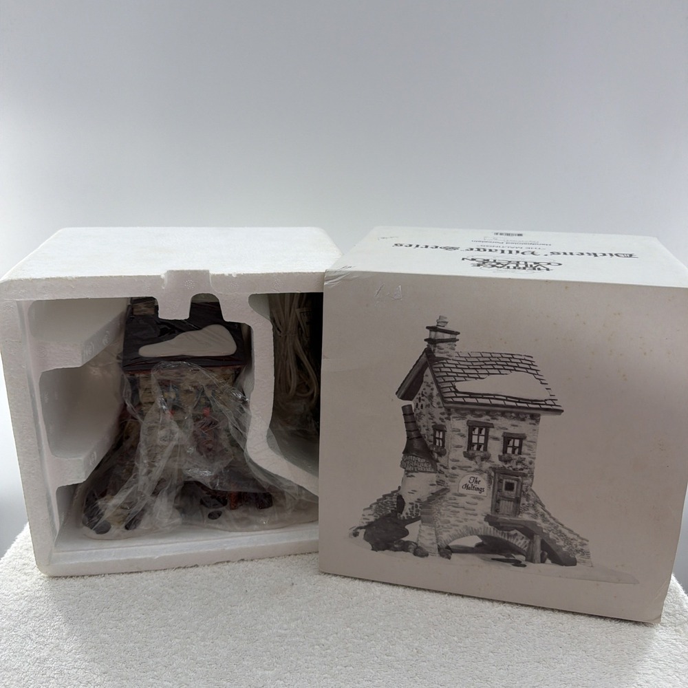 DEPT 56 DICKENS' VILLAGE SERIES THE MALTINGS. Heritage Collection Box, Light